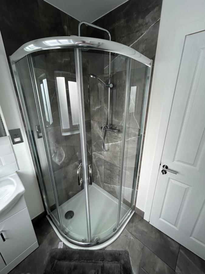 West London Apartment ภายนอก รูปภาพ